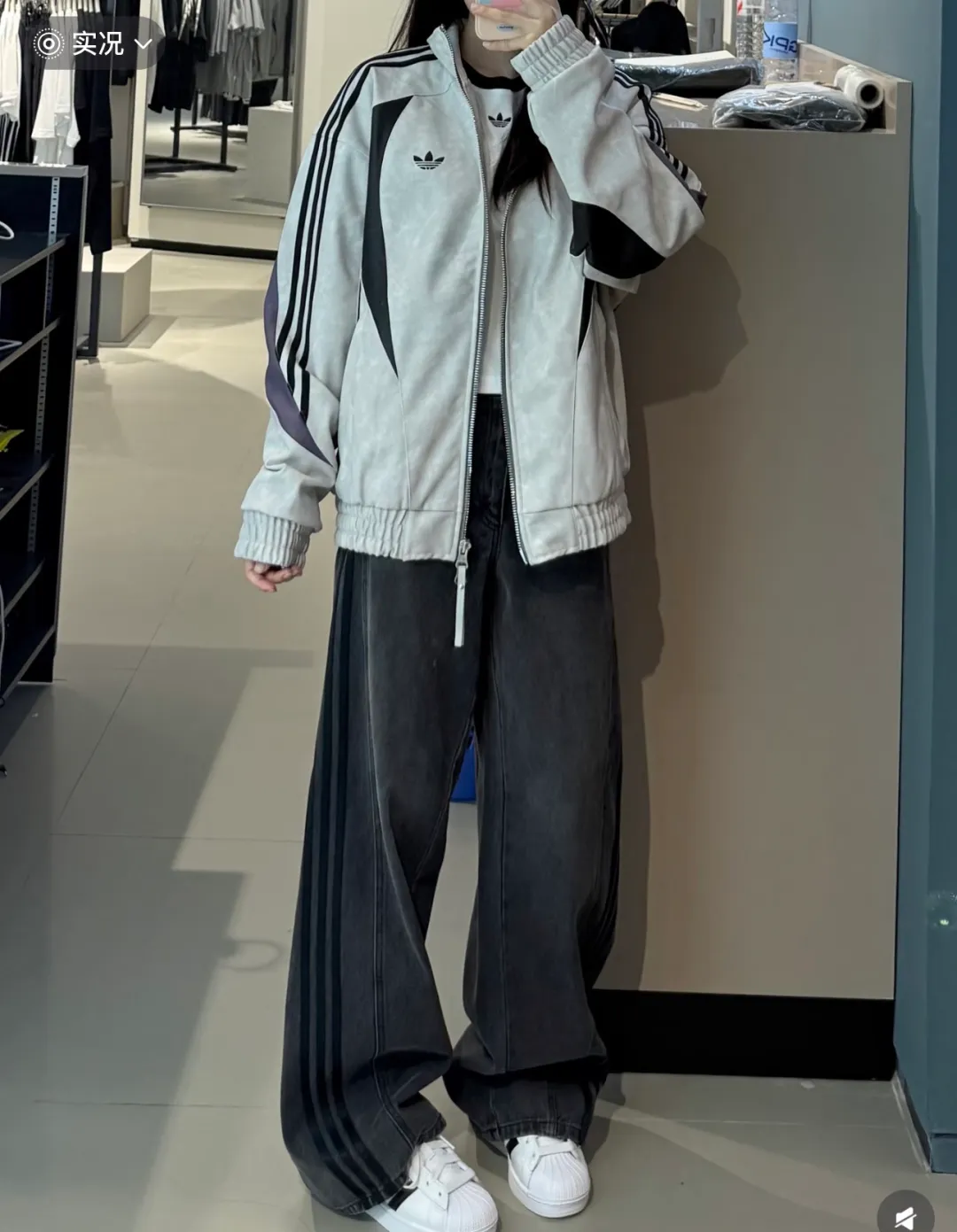 Adidas Clover King Hedi Same Style Leather Jacket Gray Upper Body Picture